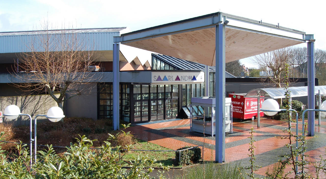 Eingang Saarlandhalle Saarbruecken